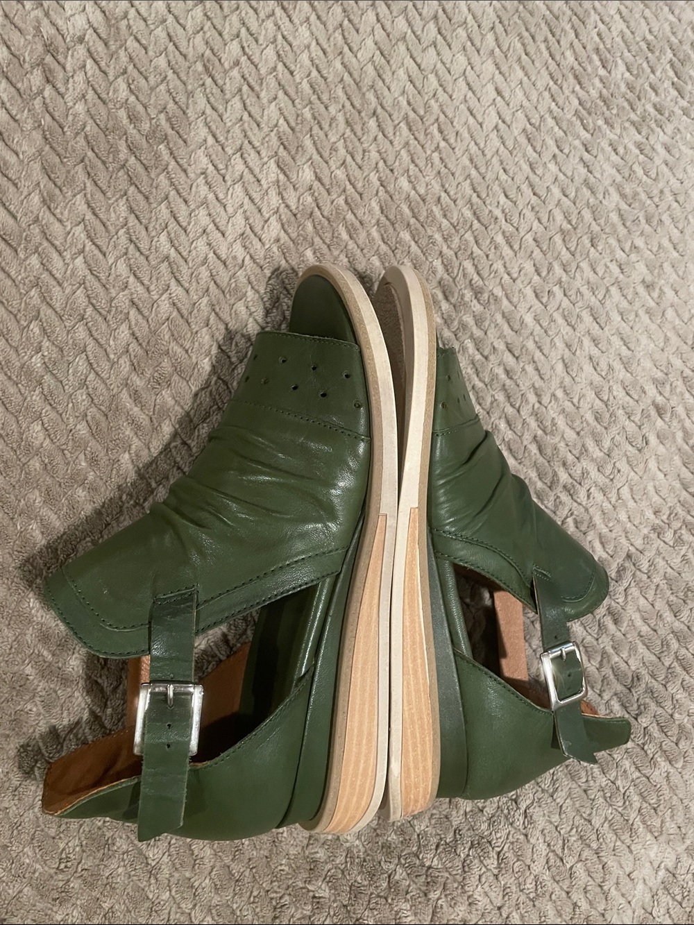 Mix Mooz Cara Olive Leather Sandals - Picture 7 of 10